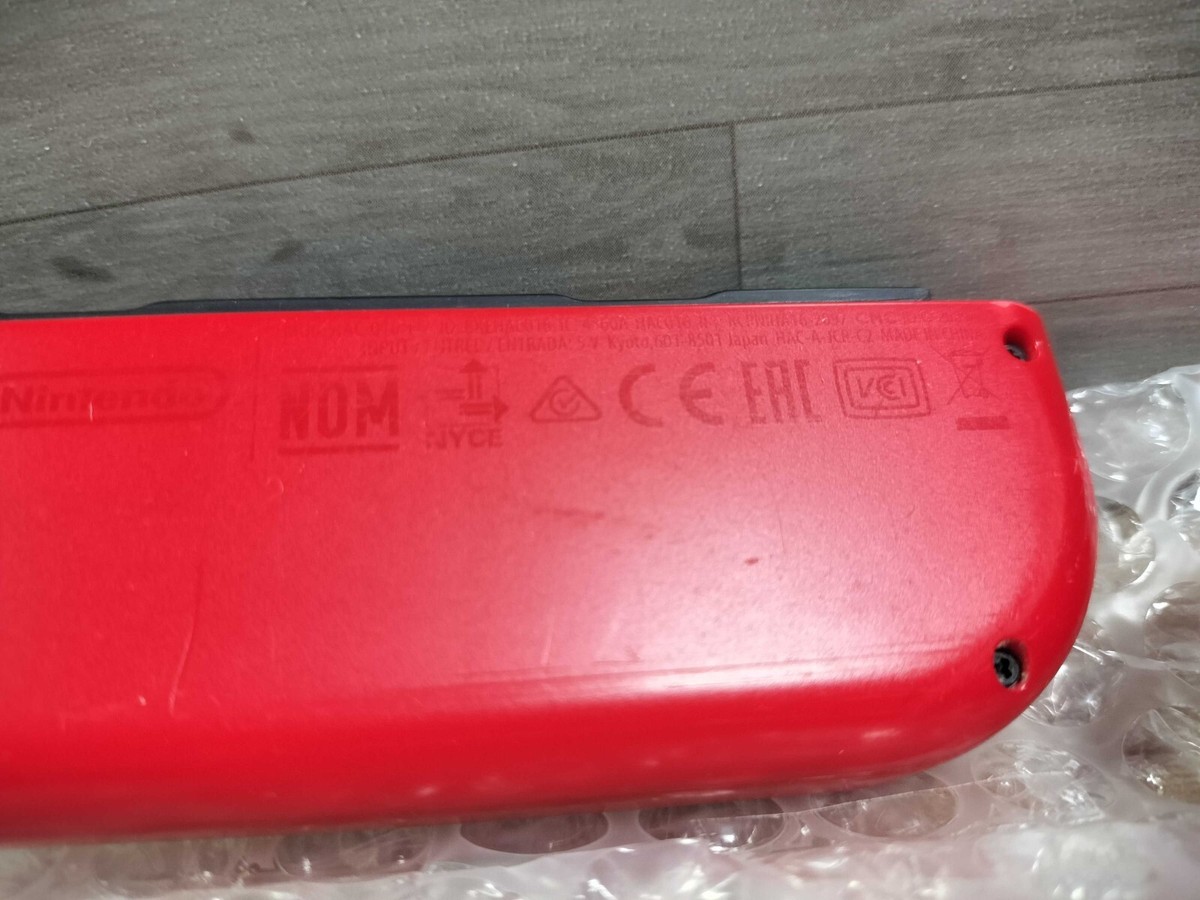 【美品】カスタムJoy-con　WHITE×REDメタリック 美品】カスタムJoy-con WHITE×REDメタリック Nintendo Switch