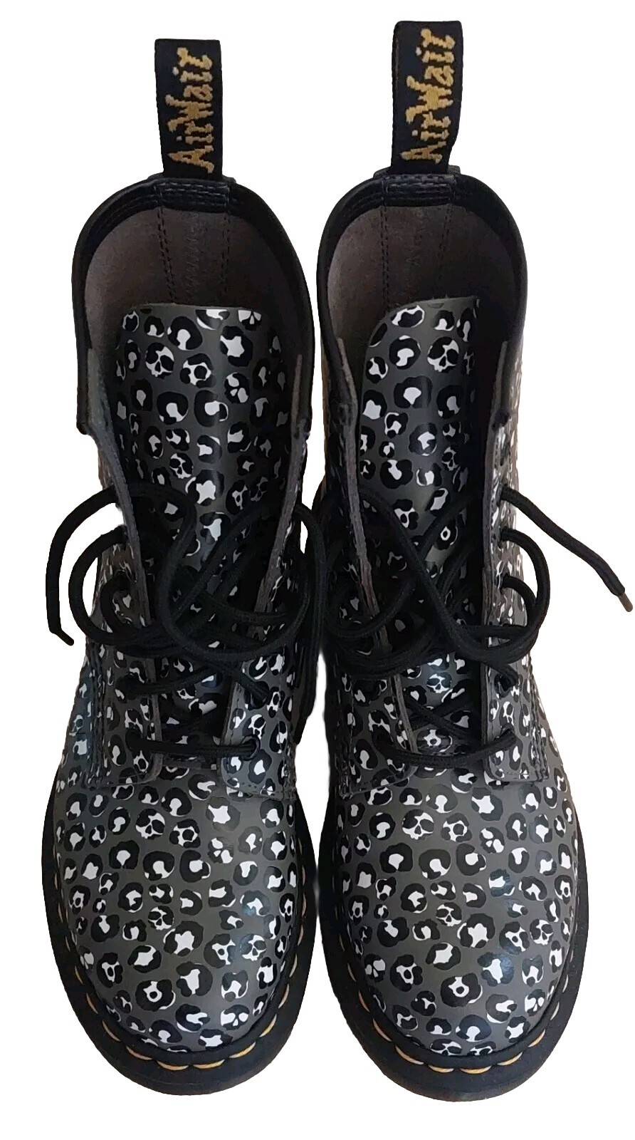 Doc Martens 1460 Womens  Loud Leopard Print Smooth Leather Lace Up Boots Size 8