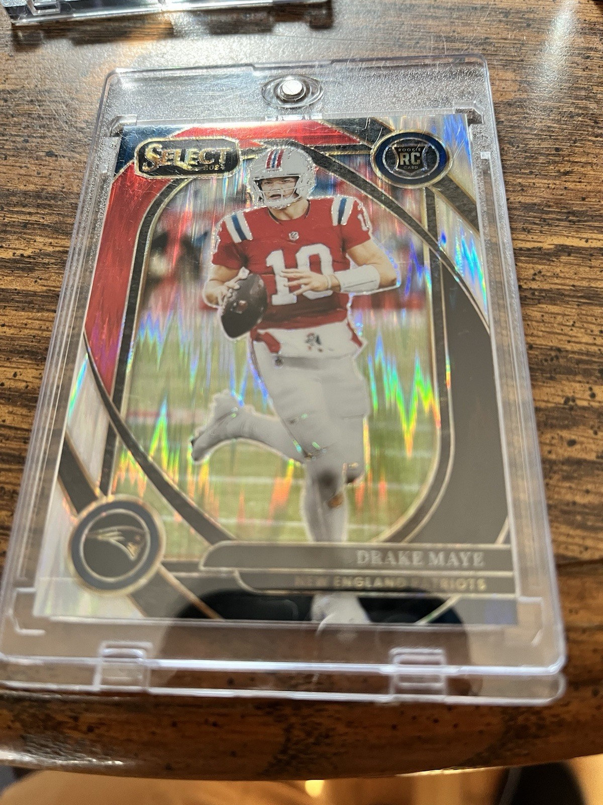 2024 Panini Select - Club Level Drake Maye #218 Black & Red Shock Prizm (RC)