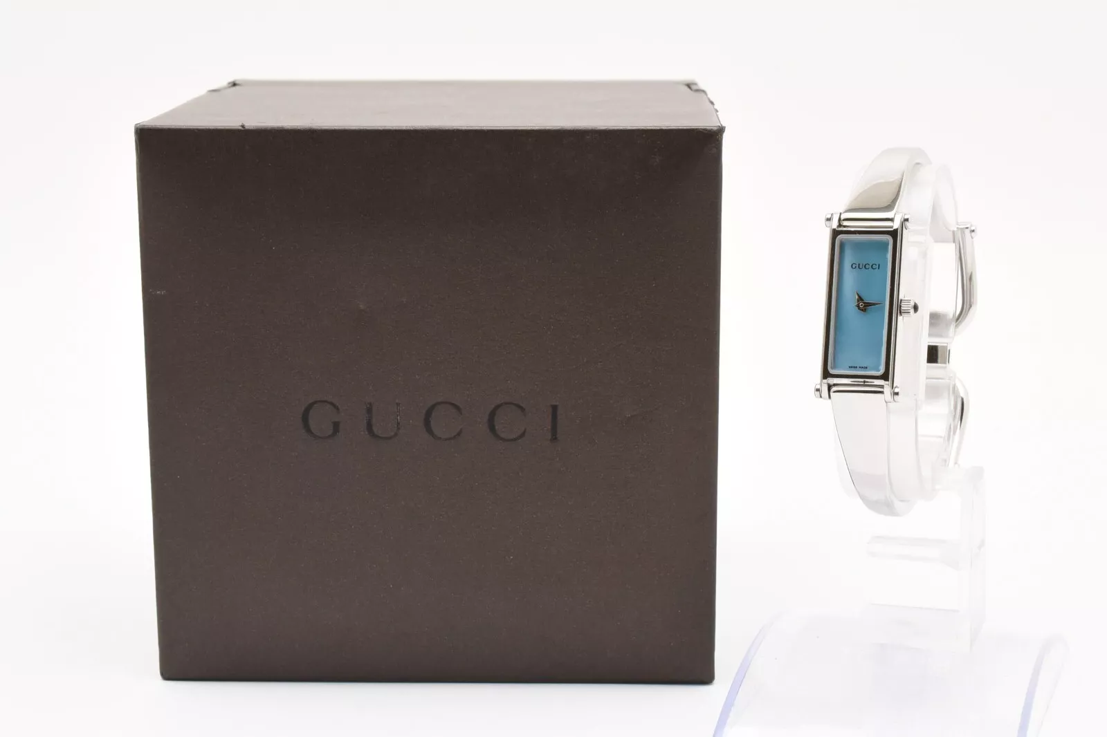 [NEUF] Montre bracelet femme Gucci 1500L cadran bleu ciel coquille quartz vintage JAPON