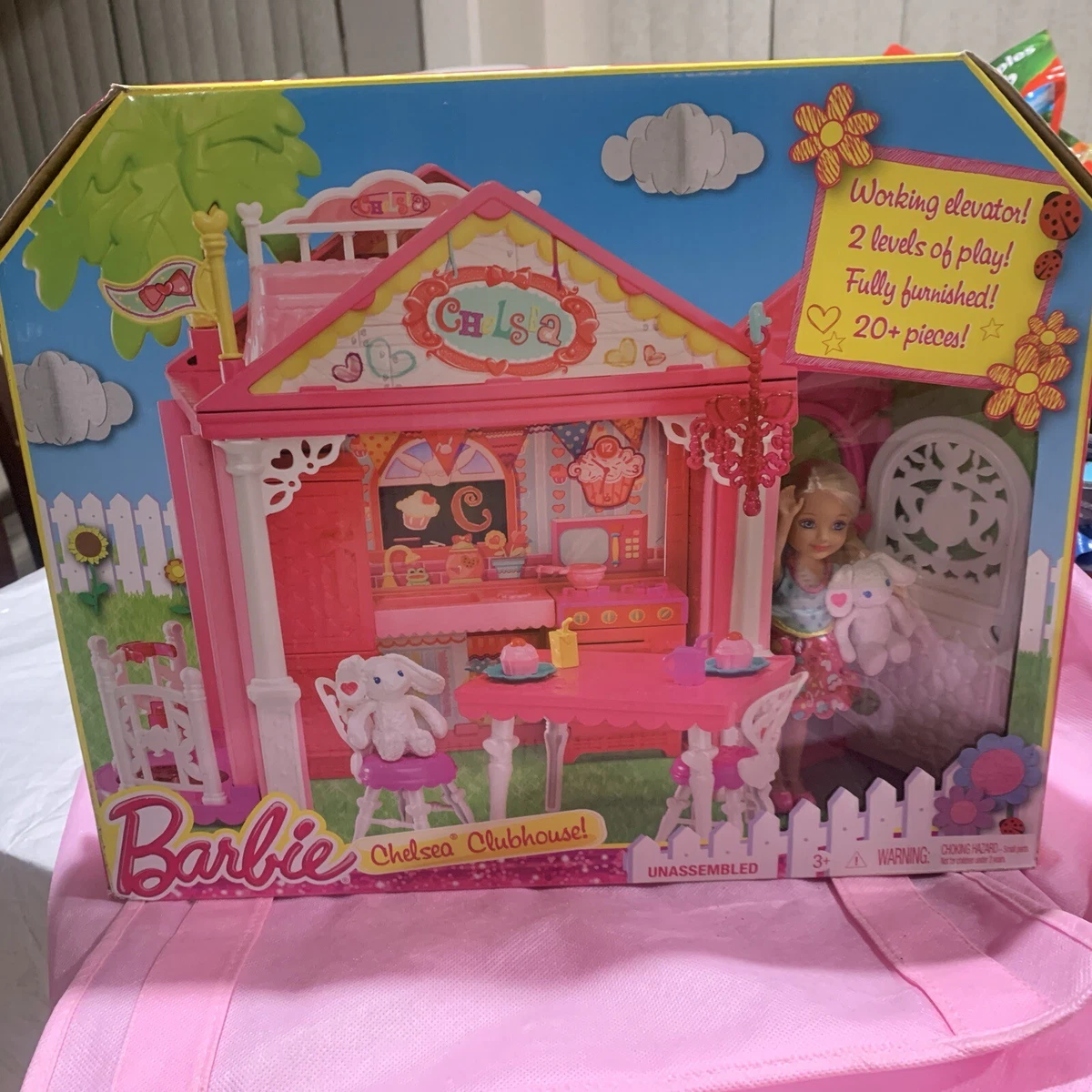 MATTEL BARBIE CHELSEA CLUBHOUSE WITH DOLL BUNNY Dollhouse