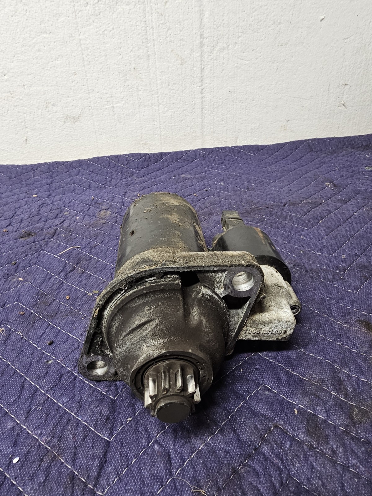 1999-2005 VOLKSWAGEN JETTA OEM ENGINE STARTING STARTER MOTOR -DC 12V 09A911023B