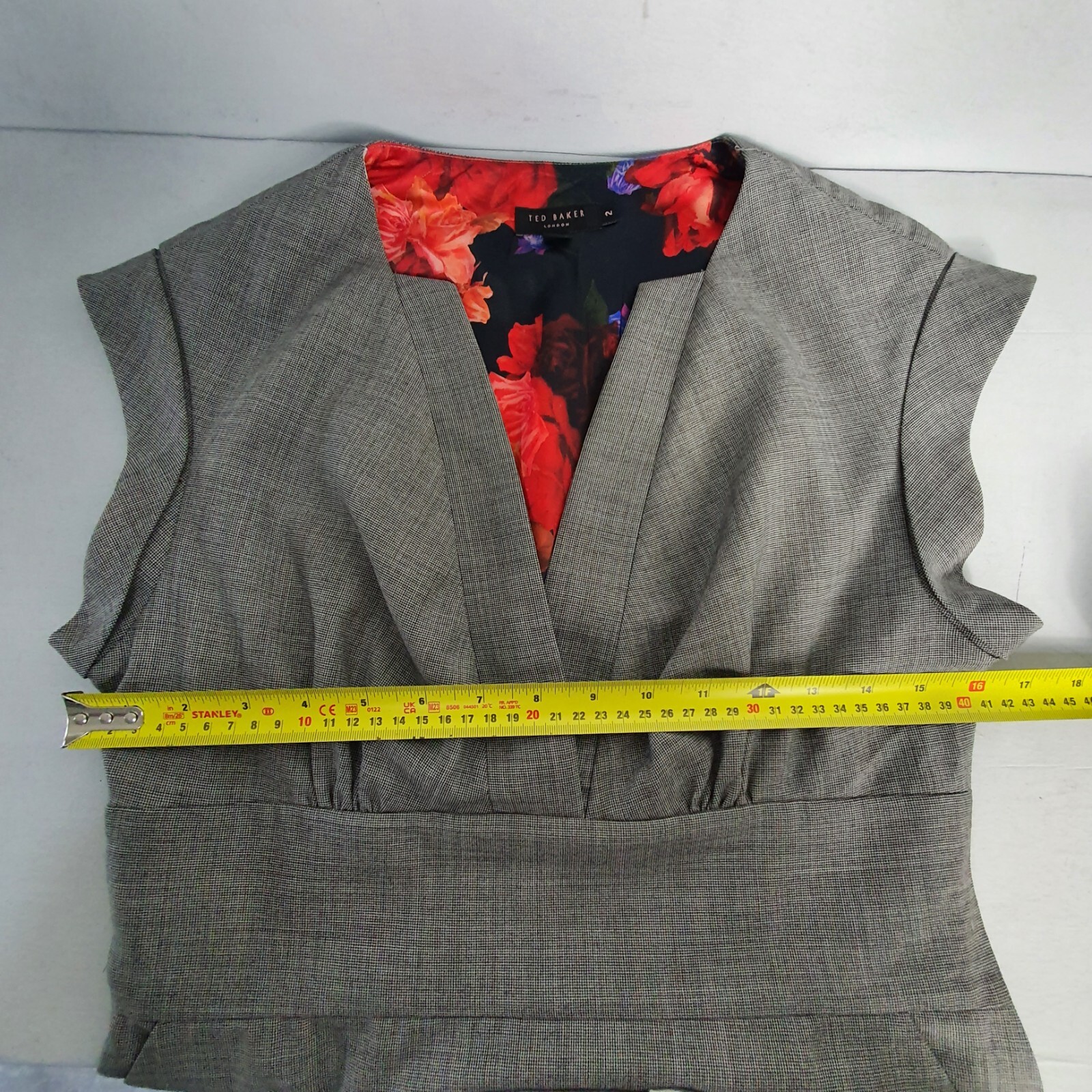 Picture 20 of 24