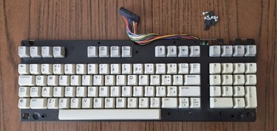 Original MITSUMI Commodore 128 Keyboard with accessories   Fully Working