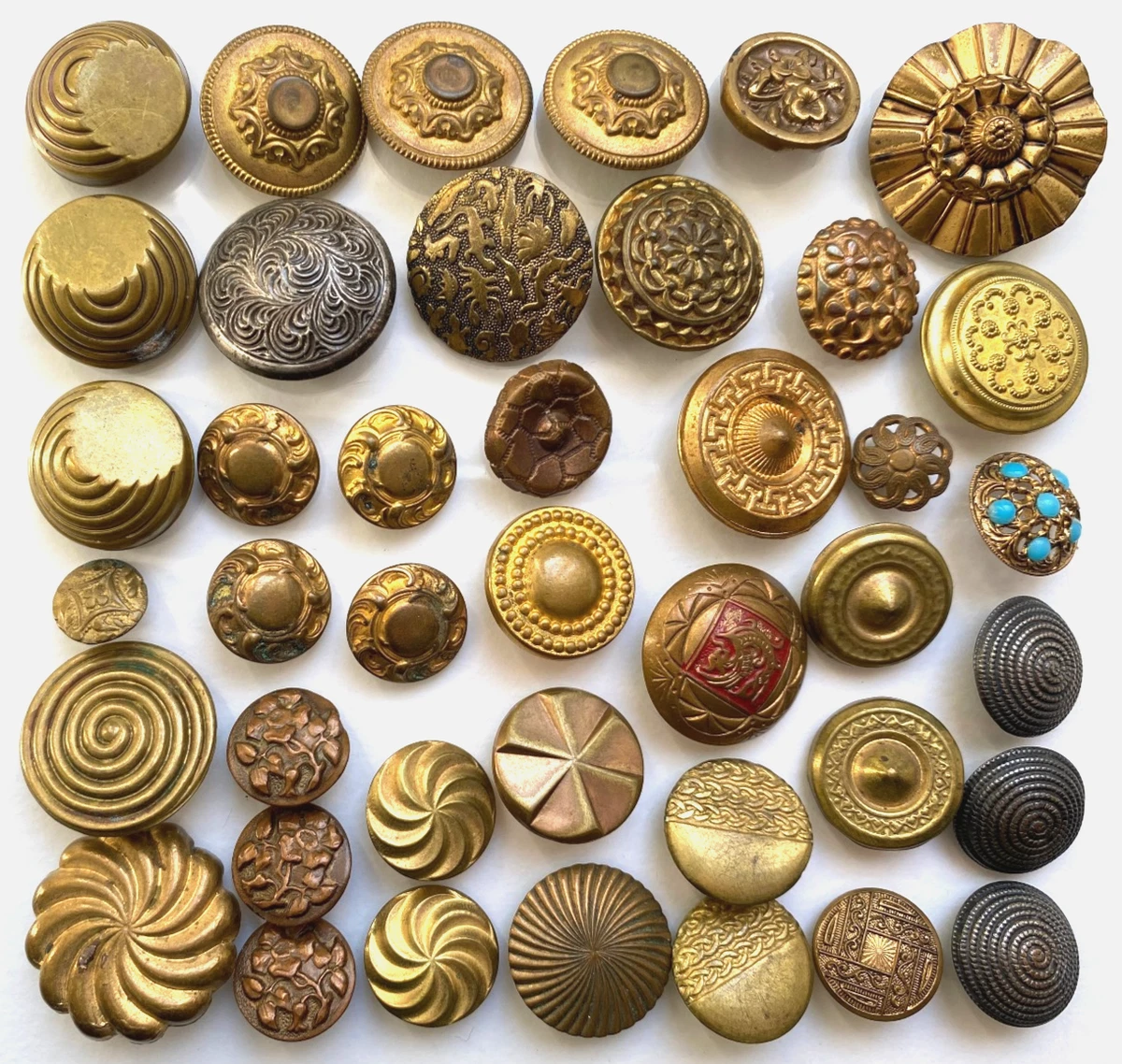 Lot De Boutons Syndicaux Anciens ILWU – Collection Vintage
