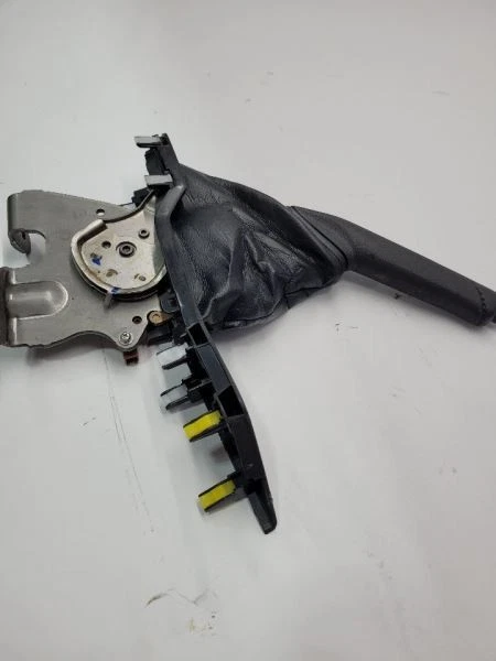 2015 15 TOYOTA RAV4 EMERGENCY BRAKE LEVER Foto 4 de 4