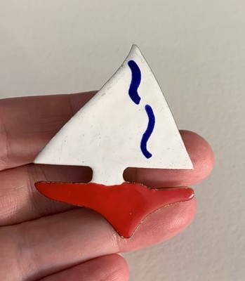 Vintage metal sailboat boat pin brooch ocean beach sea nautical sailing
