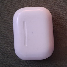Apple Airpods 1st gen pro charging case