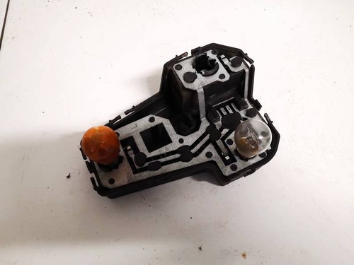 95vw13n004da Lampenträger Rücklicht Rückleuchte innen Heckklap DE2207765-04
