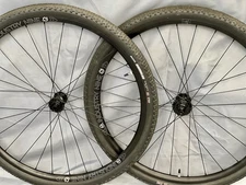 Industry Nine 1/1 GRCX-S 700c Tubeless Disc Wheelset w/Maxxis 40c Rambler