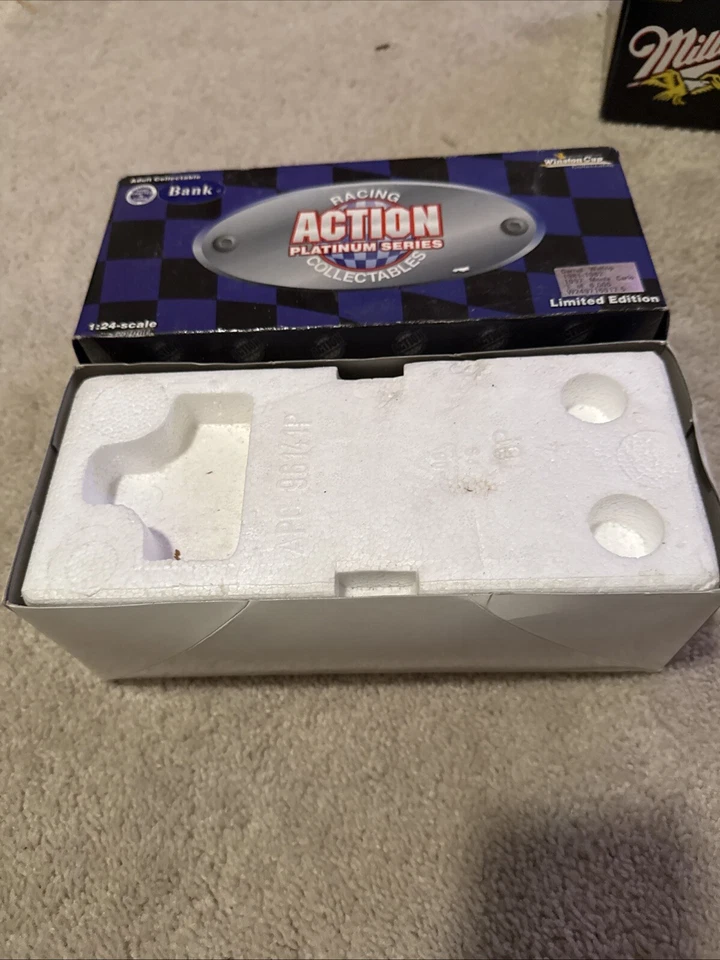 Darrell Waltrip 1997 1:24 25 aniversario 1981-1982 #17 piezas America NASCAR RCCA Foto 4 de 4