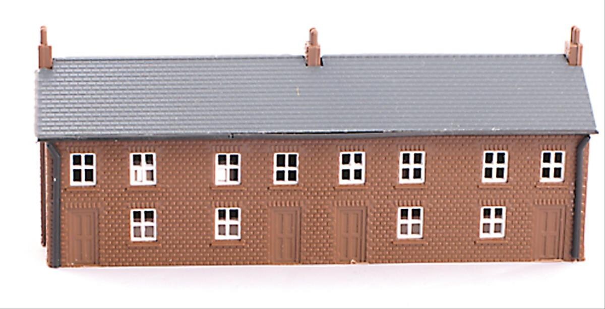 Gaugemaster GMKD07 Four House Unit Kit Model Railway N Gauge Plastic Kit (WB)