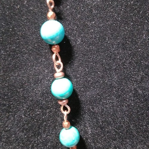 Artisan Made Turquoise Color And Copper 23 Inch Necklace With Toggle Clasp. One - Picture 3 of 6
