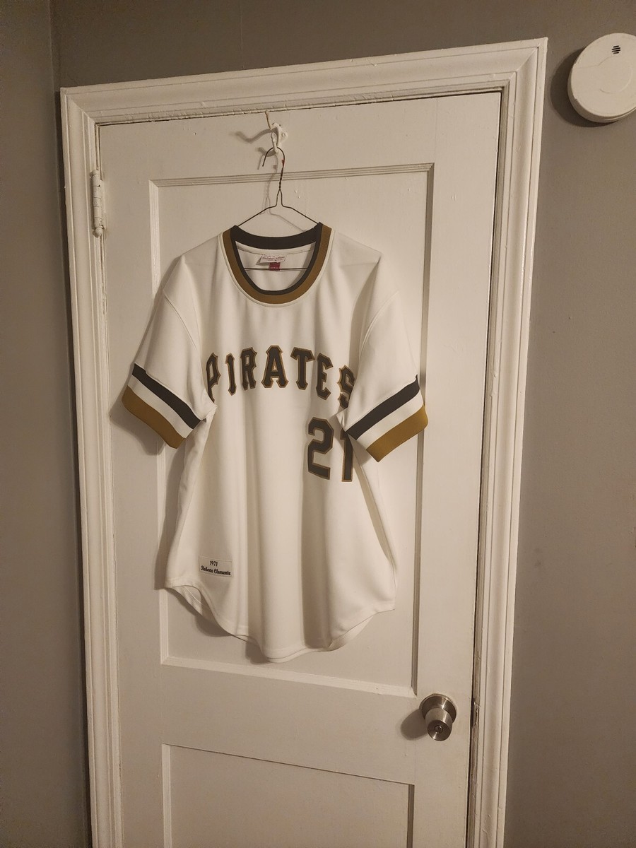 Authentic Mitchell Ness Pirates Roberto Clemente Jersey 48 XL Read  Description