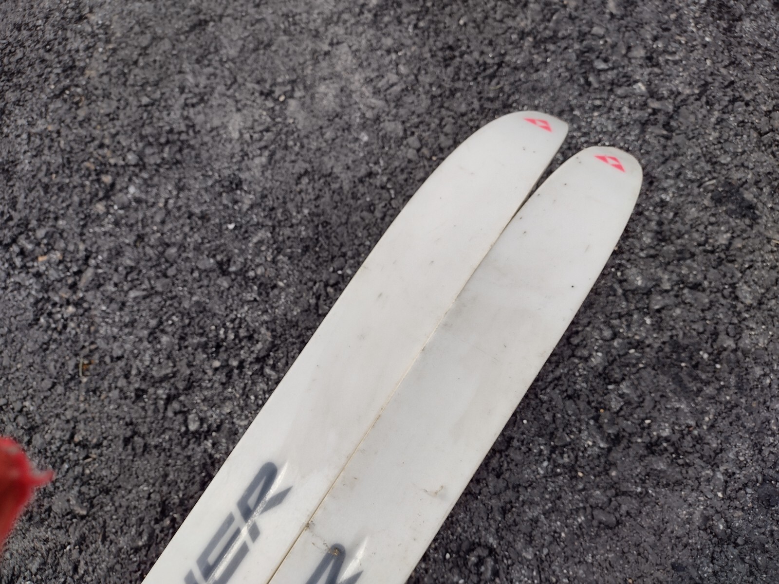 Fischer Crown 205cm Classic Waxless Cross Country Skis SNS Profil