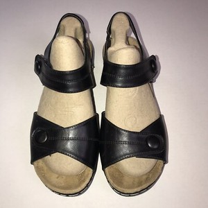 natural reflections sandals
