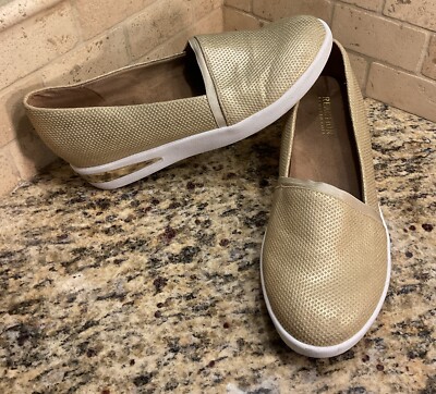 Kenneth Cole Reaction Womens Size FAY Gold Slip-On Wedge