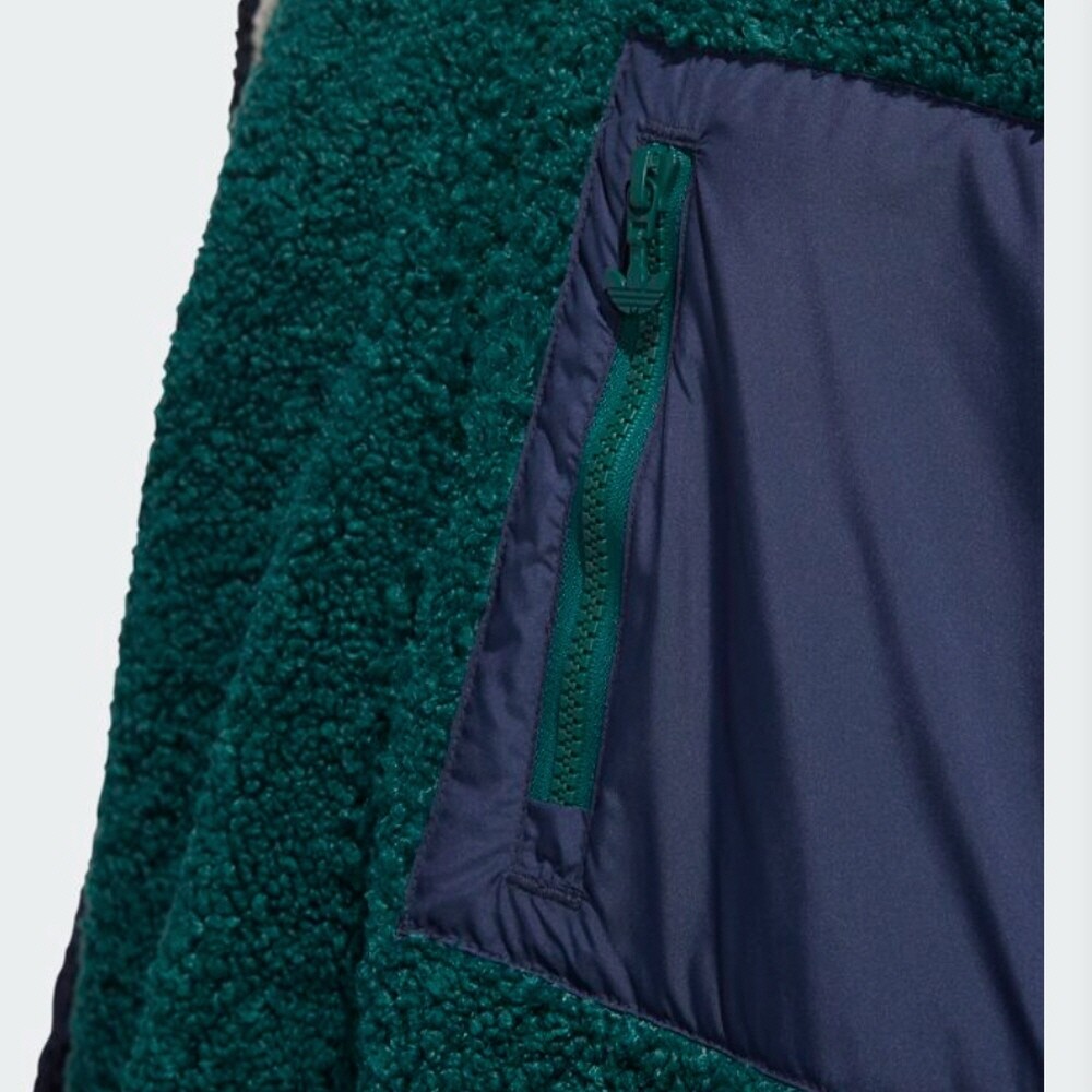 Adidas Originals Womens SHORT SHERPA 