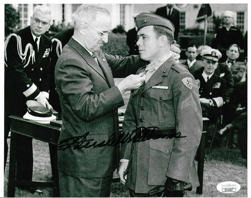 Hershel W. Williams Signed 8x10 Photo, Iwo Jima, Medal of Honor, Truman, JSA COA - Picture 2 of 2