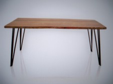  Tisch Luise Platte im Look einer Baumscheibe  Akazie massiv, Metall 90 x 140 cm