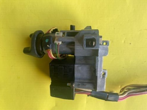 1999-02 CHEVY SUBURBAN 1500 STEERING IGNITION SWITCH LOCK W/OUT KEY OEM 26070110 - Picture 1 of 4