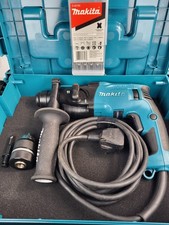 Makita HR1830 SDS Plus Rotary Hammer Drill 240V 440W 18mm With Case And New Bits