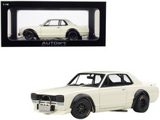 Autoart 87279 1972 Nissan Skyline GT-R (KPGC-10) Racing White "Millennium" 1/18
