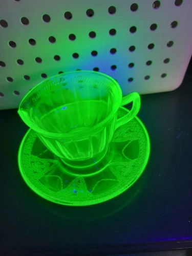 Green Depression UG Glass Tea Cup & Sauce Federal Glows