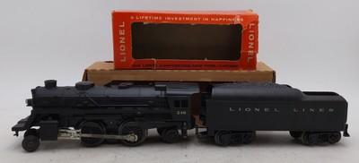 Lionel 246 Vintage O 2-4-2 Plastic Scout Steam Locomotive & 1130T Tender/Box