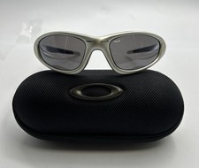 Authentic Oakley Straight Jacket Platinum  Black Lenses W/Soft Case Made In USA