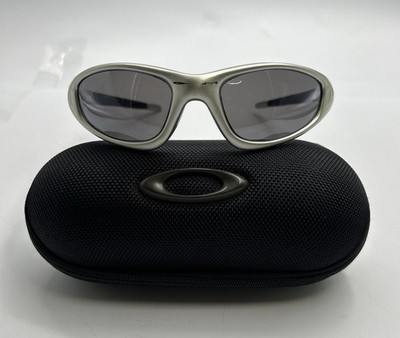 Authentic Oakley Straight Jacket Platinum & Black Lenses W/Soft