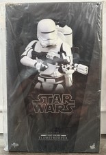 Hot Toys MMS326 Star Wars Episode VII First Order Flametrooper SEALED