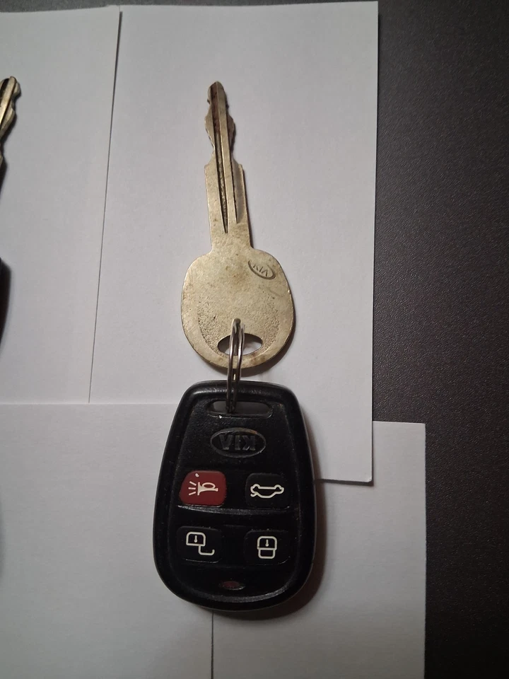 Llaveros Kia Optima 2004-2006 Foto 3 de 4