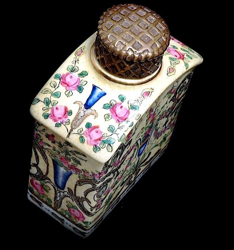 VINTAGE PORCELAIN CERAMIC CHRISTINE CANO TEA CADDY HANDPAINTED BY NELSON. - Picture 5 of 14