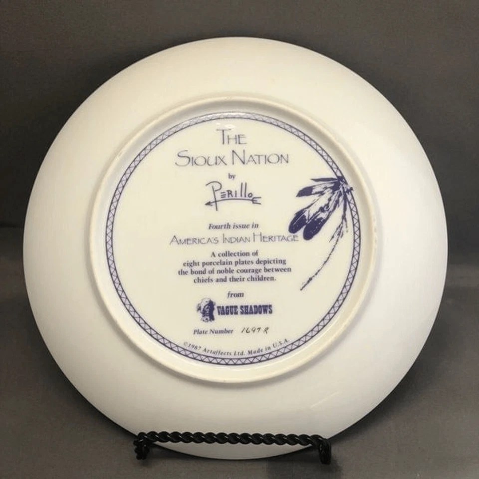 Perillo decorative plates The Sioux,The Arapahoe,The Blackfoot Nation 8th ed 3pc - Image 4 of 4