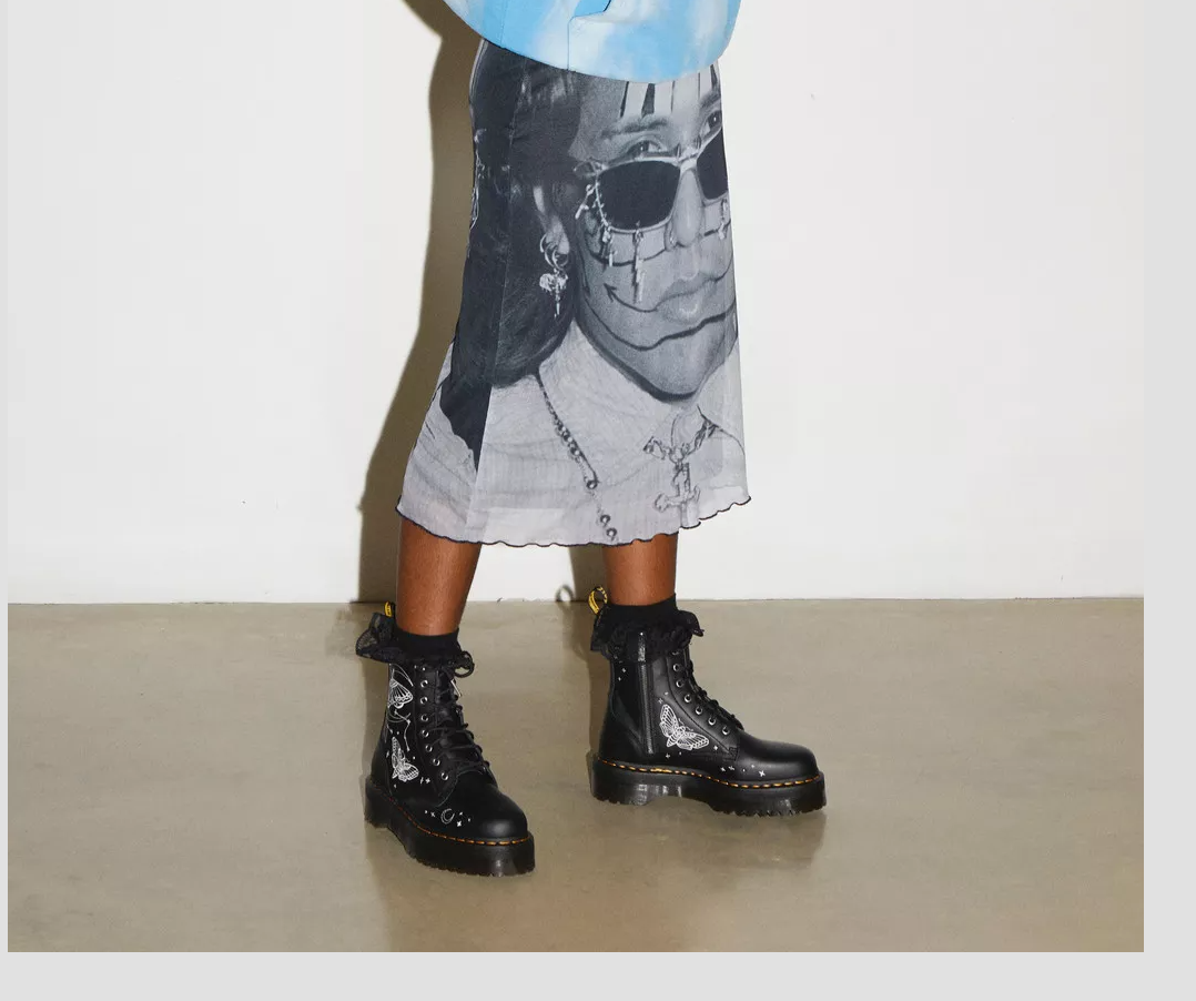 Dr Martens★JADON CELESTIAL MOTH EMBROIDERED★厚底 DR. MARTENS JADON CELESTIAL MOTH EMBROIDERED PLATFORM BOOT
