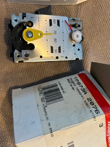 Thermostat pneumatic TP973A2076 - HONEYWELL THERMOSTAT PNEUMATIC NC