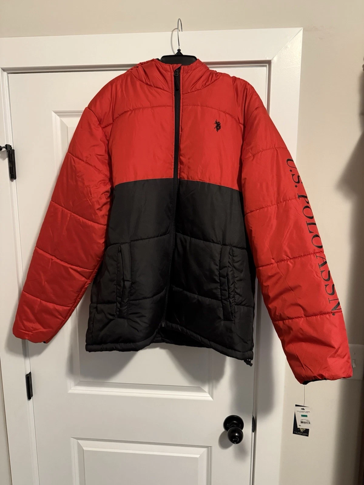 XL US Polo Assn Men’s Puffer Coat- Black And Red- NWT-