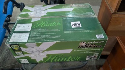NEW Hunter 52'' Augusta Ceiling Fan White w/ Frosted Light Globes 2010 Vintage