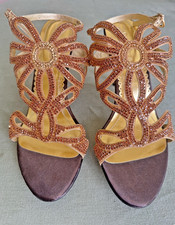 Roberto Cavalli Vintage Gold and Topaz Crystal Flower Pumps Size 10 New in Box