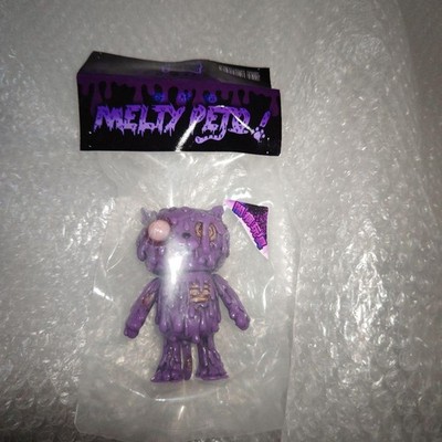MELTY PETO Melting Cat Dark Disease Toy Dark Entertainment Purple Soft Vinyl