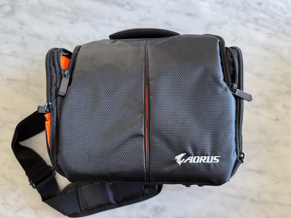 Aorus Gaming Box GIGABYTE NVIDIA GeForce GTX 1080 in box, with bag, extra fan + - Image 3 of 4