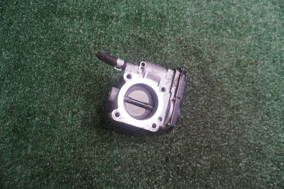 Nissan Sentra 2015 2016 2017 carrocería del acelerador 1,8 L fabricante original 39 k millas 3ra60-01-b Foto 3 de 3