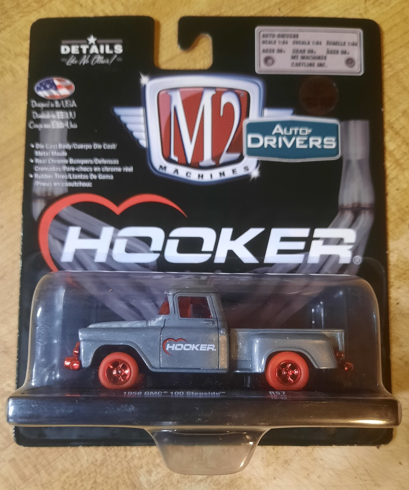 Maquette M2 Machines GMC 100 Stepside 1958 - Échelle 1:64, Couleur Crème, Neuve