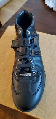 DIOR HOMME Black calf leather lace-up closure at upper. patent leather strap.