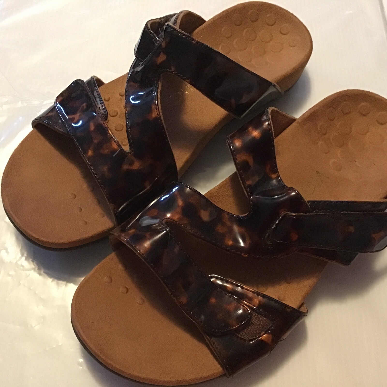 VIONIC Tortoise Patent Adjustable Strap Sandals S… - image 2