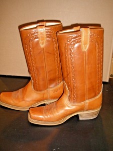 vintage dingo boots