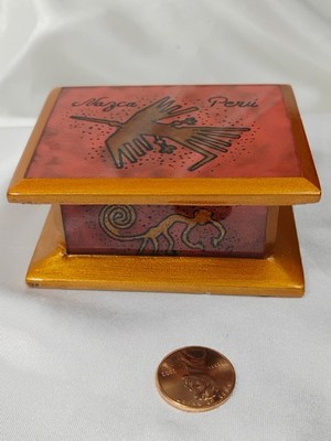 Hand Crafted & Painted Peruvian Glass-Wooden Box w/ Nazca Lines Design (Hom-029)