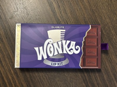 GLAMLITE WILLY WONKA AND THE CHOCOLATE FACTORY LIP KIT  LIPSTICK GLOSS LINER NEW