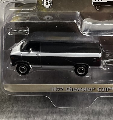 グリーンライト ブラックバンディット 1977 G20 VAN CHASE Greenlight Hitch & Tow 1977 Chevrolet G20 Van and Flatbed Trailer